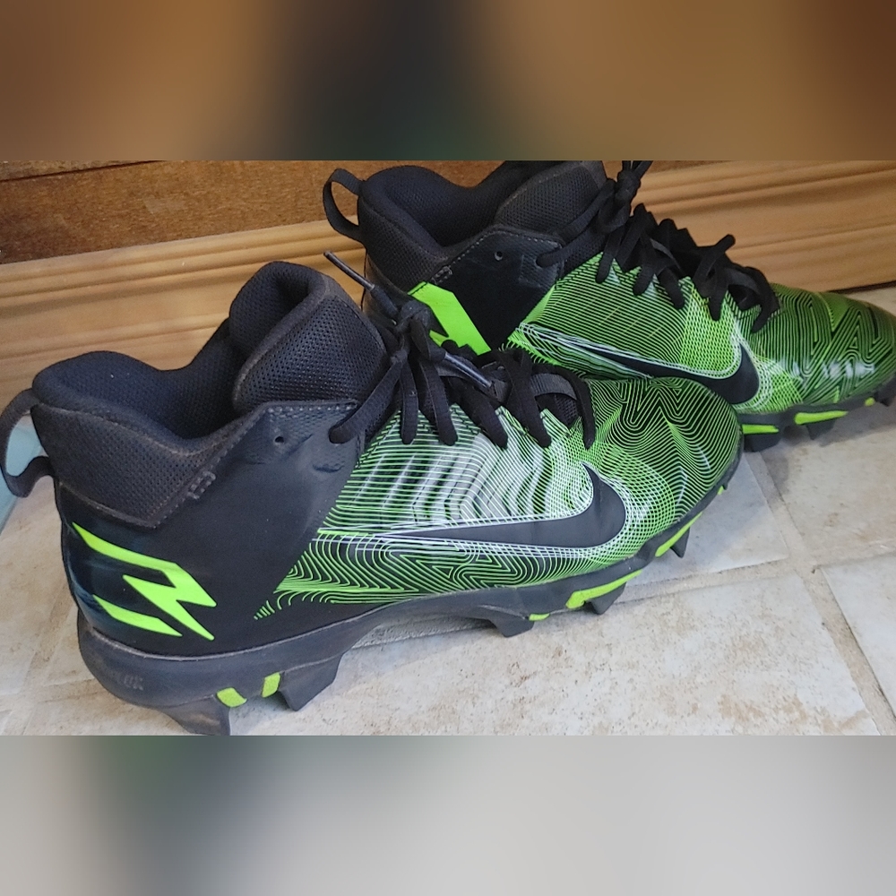Nike Baseball Cleats